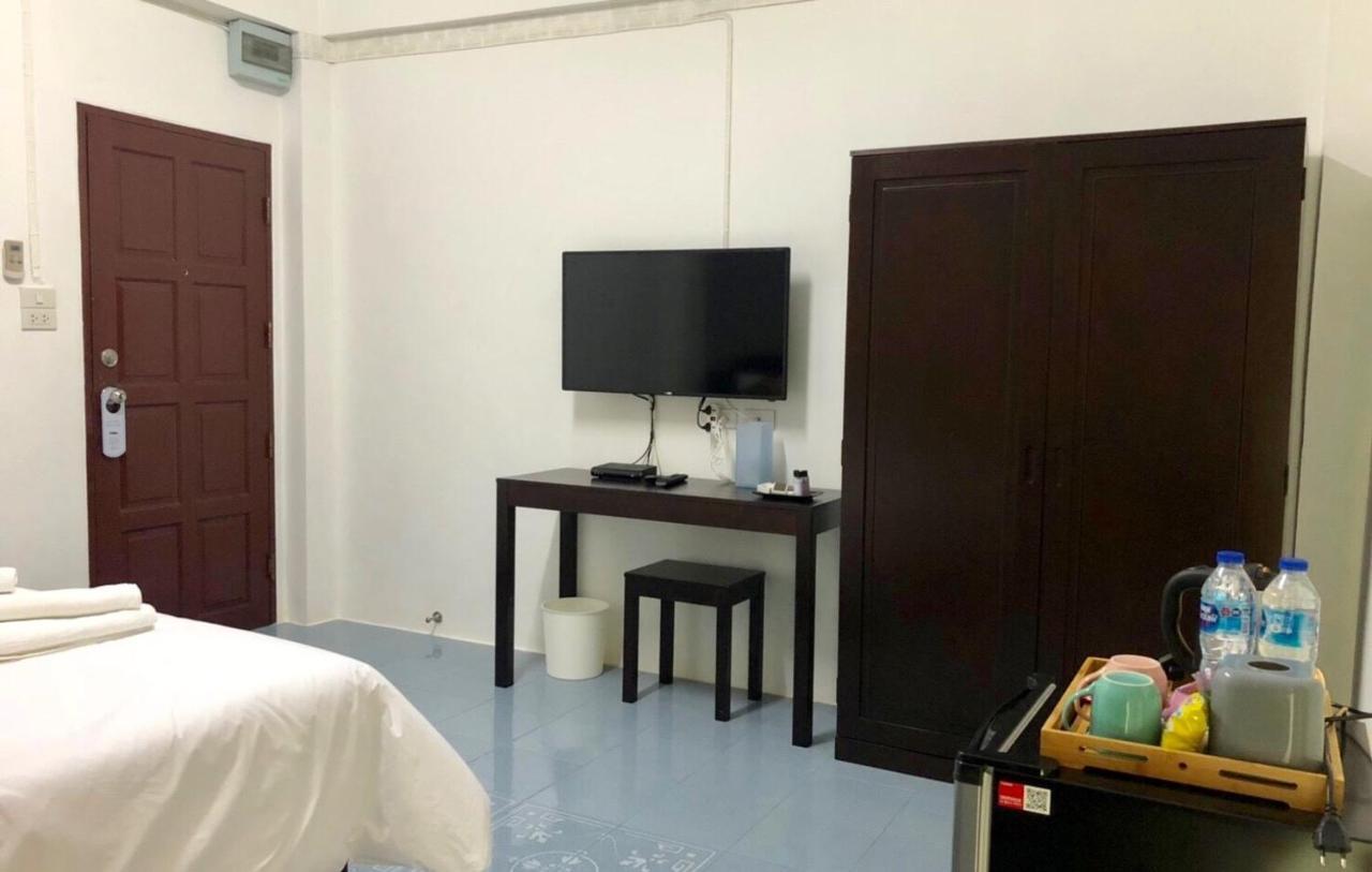 Oblique Apartment - ออฟบลิค อพาร์ทเมนท์ Nonthaburi Luaran gambar